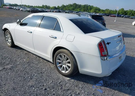 2011 Chrysler 300C z USA, uszkodzony, nr VIN 2C3CA6CT6BH592462